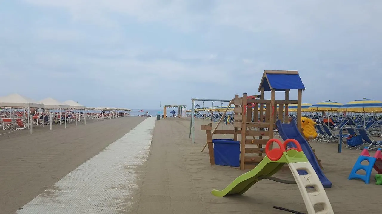 펜션 Villetta Cinquale Versilia 이탈리아
